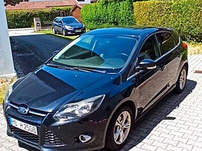 Ford Focus 1,6 EcoBoost 134kW Champions Edition C...
