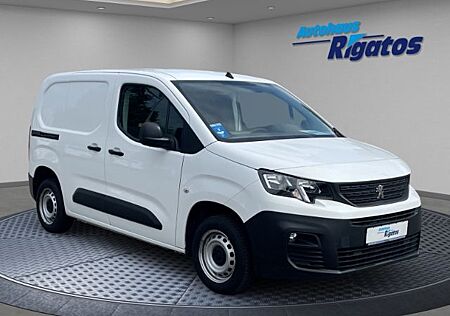 Peugeot Partner 1.2 PureTech 110 Premium L1 3-Sitzer, Ei