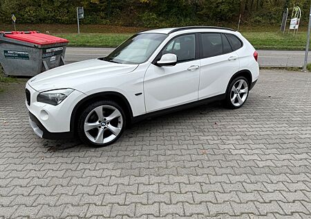 BMW X1 xDrive20d - TOP - 2. HAND - AUSSTATTUNG