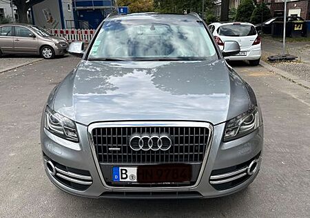 Audi Q5 2.0 TFSI S tronic quattro -