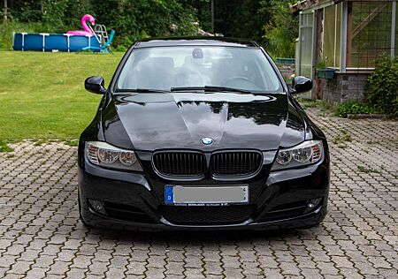 BMW 318i Touring -