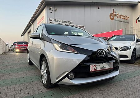 Toyota Aygo (X) Aygo -play touch Kamera Schaltwippen Klima