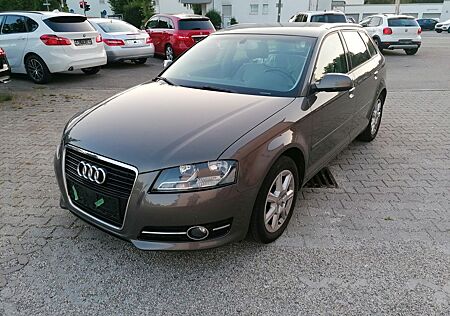 Audi A3 Sportback 2.0 TDI DSG Sitzheizung Klima Pdc
