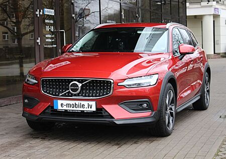 Volvo V60 CC Cross Country B5 AWD - 1. Hand, Wie NEU