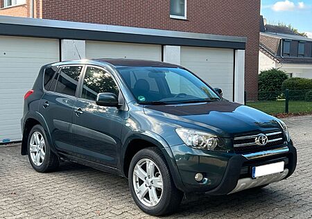 Toyota RAV 4 2.2-l-D-CAT 4x4 Executive Executive