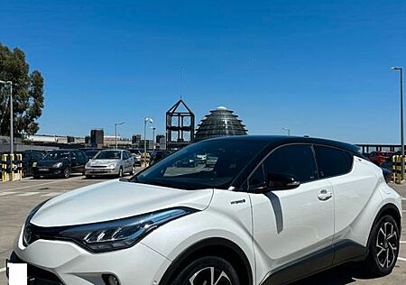 Toyota C-HR Hybrid Team D