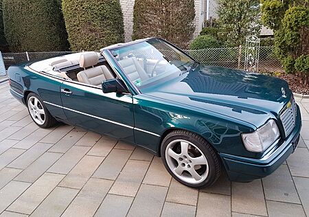 Mercedes-Benz 200 W124 Cabrio A124