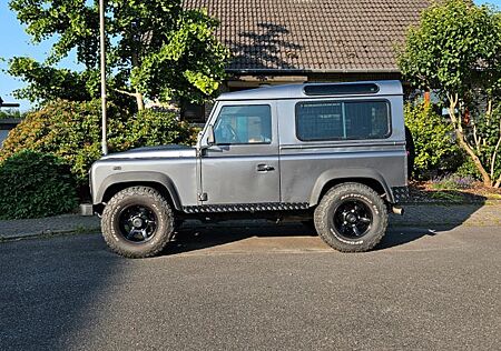 Land Rover Defender 90 Td4 Station Wagon
