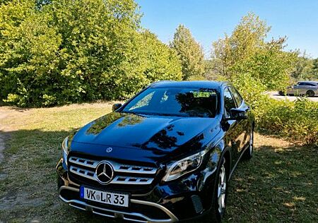 Mercedes-Benz GLA 180 Urban Ausstattung