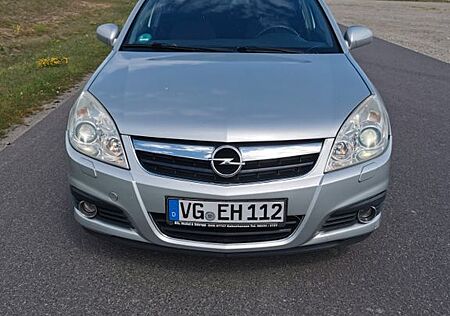 Opel Signum Cosmo TÜV NEU!!! AHK, DGT, 200km/h, Touch