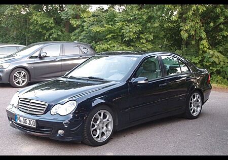 Mercedes-Benz C 230 V6 Xenon/Klima/El.Sitze/Tempomat