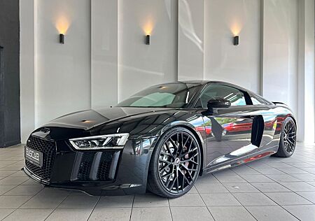 Audi R8 5.2 FSI S tronic quattro