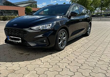 Ford Focus 1,0 EcoBoost Hybrid 92kW ST-Line Turni...