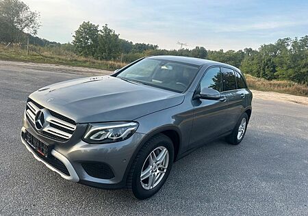 Mercedes-Benz GLC 220 4MATIC /AUTO/NAVI/KAMERA/Sitzheizung