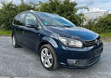 VW Touran Volkswagen ,Pano,Navi,Stdhz,Xenon,Kamera