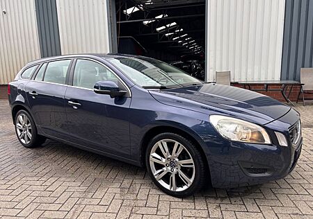 Volvo V60 2.0T Kombi Momentum