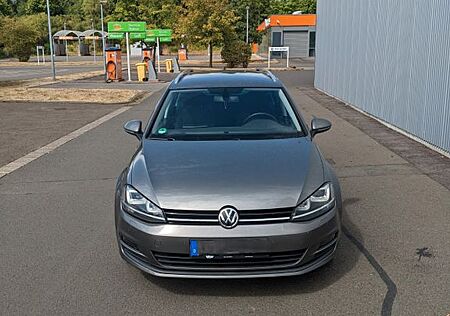 VW Golf Volkswagen 1.4 TSI 90kW BMT CUP Variant CUP Xenon Navi
