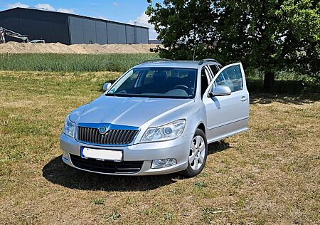 Skoda Octavia Combi 1.6 Ambiente (AHK, SH-gepfl.)