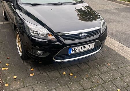 Ford Focus CC 2,0 Titanium