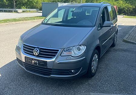 VW Touran Volkswagen Highline 7 Sitzer