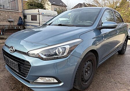 Hyundai i20 blue Passion
