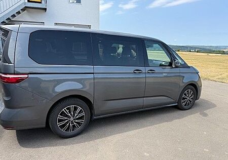 VW T7 Multivan Volkswagen 2.0 TDI SCR DSG Überhang Life Life