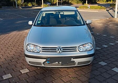 VW Golf Volkswagen 1.4 Basis
