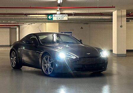 Aston Martin V8 Vantage 4.3l Sammlerzustand