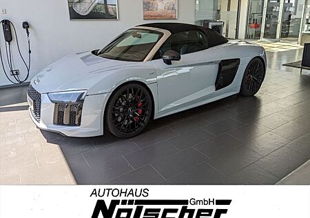 Audi R8 Spyder 5.2 FSI V10 qua *Black&White Edition*