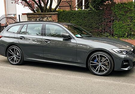 BMW 330d Touring M Sport xDrive Steptronic