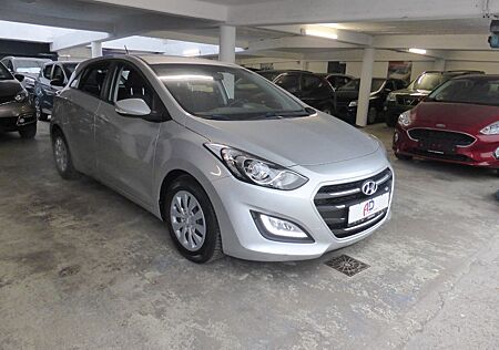 Hyundai i30 blue Trend