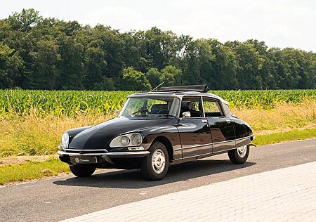 Citroën DS21 Pallas /Schiebedach/Restauriert!
