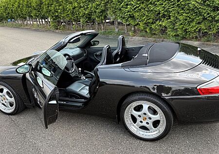 Porsche 996 Carrera Cabrio, 8.158 km in 22 Jahren!