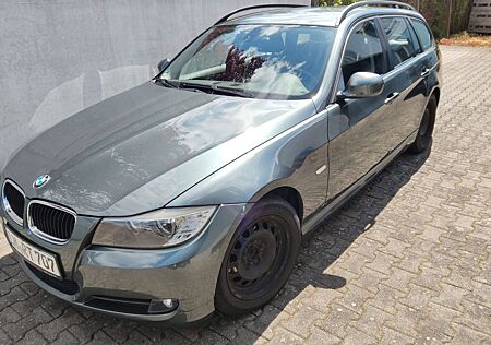 BMW 318i Touring -ATM 20.000 km