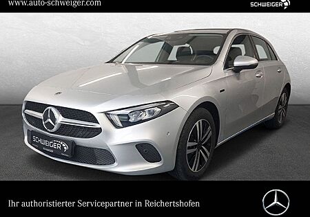 Mercedes-Benz A 250 e Progressive MBUX LED Kamera Business SHZ