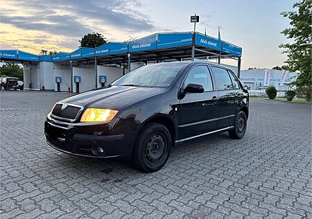 Skoda Fabia 1.4 TÜV bis 2026! - celebration
