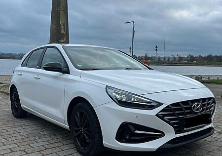 Hyundai i30 1.5 Intro Edition