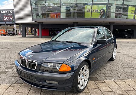 BMW 328i Sport Edition, Xenon, Navi, harman/kardon