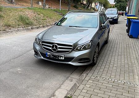 Mercedes-Benz E 200 T *AMG Paket* AVANTGARDE