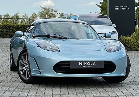 Tesla Roadster V2.5 - HEATED SEATS - 2 DIN SCREEN - HARDTOP