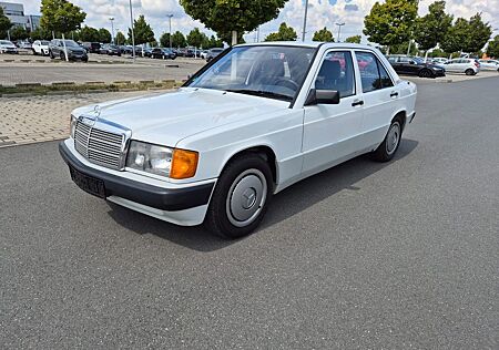 Mercedes-Benz 190 190E 1.8 Automatik Rentnerwagen nur 33 tkm