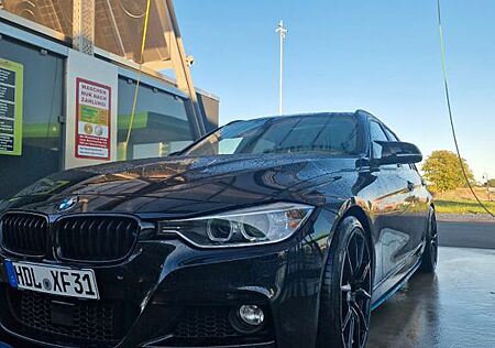 BMW 330d xDrive Touring Automatic -