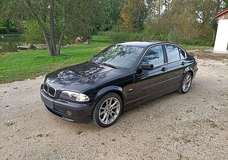 BMW 325i E46 -