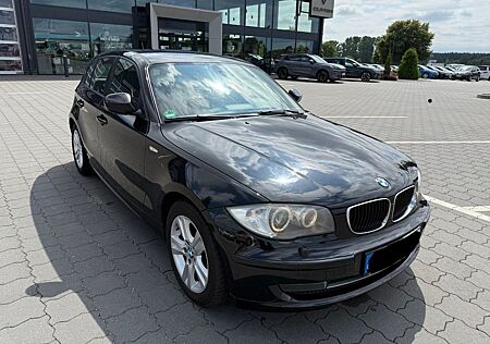BMW 118d Top gepflegt Checkheft Navi SH