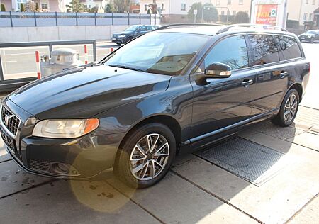Volvo V70 2.0D Momentum