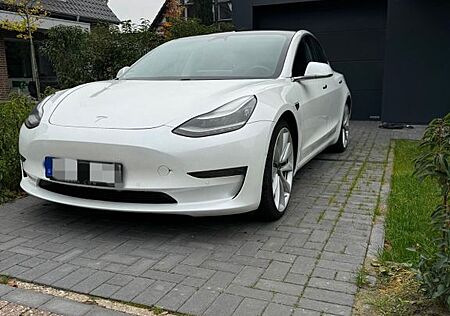 Tesla Model 3 Model3 Performance, Bremsen neu, TÜV neu