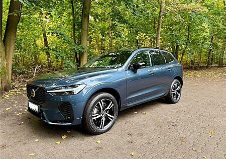 Volvo XC 60 XC60 B4 D AWD R-Line in Denim Blue