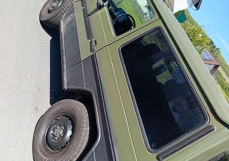 Mercedes-Benz G 250 Wolf