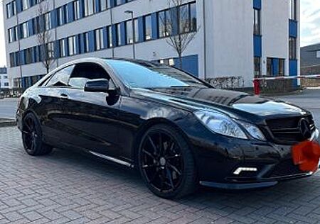 Mercedes-Benz E 350 Coupé CDI BlueEFFICIENCY ELEGANC...