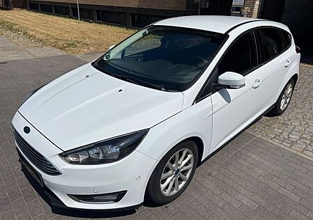 Ford Focus 1,5 TDCi 88kW PowerShift Titanium